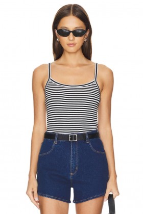  Blusas femininas | Regata Lucy da Lovers + Friends em preto e branco