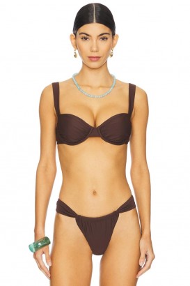  Culaith Snámha & Clúdaigh do Mhná | Barr Lovers + Friends ag Tóraíocht Luí na Gréine, Donn Dorcha